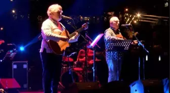Nazım Hikmet Beylikdüzü'nde Grup Gündoğarken konseriyle anıldı