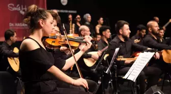 Sahne sanatları öğrencilerinin performansı ayakta alkışlandı