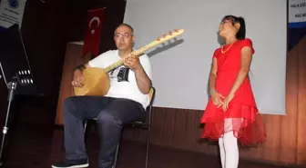 Şanlıurfalı İmhan yanık sesiyle herkesi kendine hayran bırakıyor