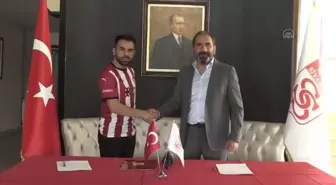 Sivasspor'un yeni transferi Murat Paluli forma için iddialı konuştu