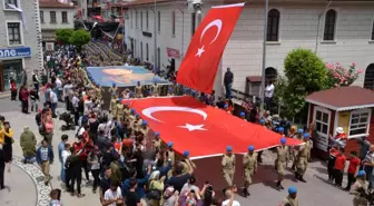 95 kilometrelik 'Atatürk ve İstiklal Yolu Yürüyüşü'ne komandolar da katıldı