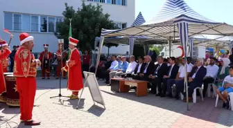 Başkan Özcan, İmam hatip Lisesi öğrencilerini yalnız bırakmadı