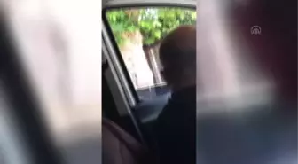 Eyüpsultan'da sivil trafik polislerinin tespit ettiği 'değnekçi' gözaltına alındı