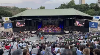 'Göç Senfonisi-Karanlık Sular' konserinin dünya prömiyeri yapıldı