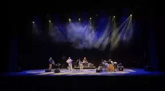 Tunuslu sanatçı Dhafer Youssef, AKM'de konser verdi