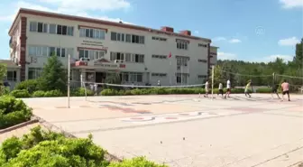 Buca Atatürk Spor Lisesinde 'madalyalı sporcular' yetişiyor