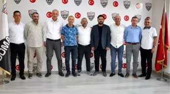 Somaspor'da Başkan Aydın güven tazeledi