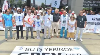 Adana'da doktorlardan iş bırakma eylemi