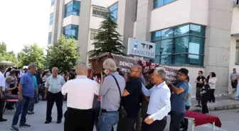 Kadın doktor evinde ölü bulundu