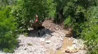 Kozan'da sağanağın yol açtığı zararın giderilmesi için çalışma başlatıldı