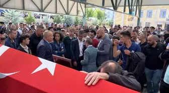 Trafik kazasında yaralanan ve hastanede şehit olan asker toprağa verildi