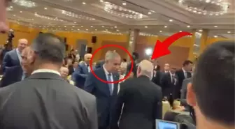 Toplantıya damga vuran an! Kemal Kılıçdaroğlu, Bülent Arınç'ı böyle es geçti