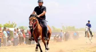 Osmaniye'de rahvan at yarışları nefes kesti