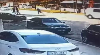 Son Dakika | Avcılar'da trafik ışıklarındaki cinayet kamerada