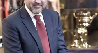 Mağazaların trafiği mayıs ayında arttı, pandemi ile yükselen e-ticaret hız kesti