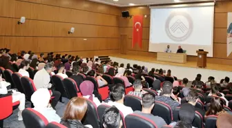 ÇAKÜ'de iş dünyasının deneyimleri öğrencilere aktarıldı