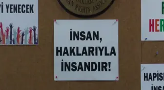 Son Dakika | İnsan Hakları Savunucularından 'Onur Haftası' Yasaklarına Tepki: 'Bu Tür Yasaklama Kararları Nefret Söylemlerini Teşvik Ediyor'