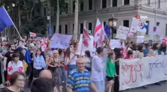 Gürcistan'da, AB'ye aday statüsü verilmediği için gösteri düzenlendi