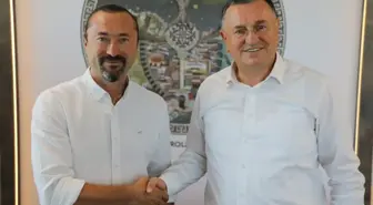 Hatayspor Kadın Futbol Takımı'nda teknik direktörlüğe Hilmi Bugüner getirildi