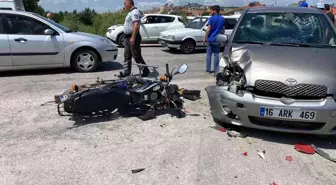 Tavşanlı'da motosiklet ile otomobil çarpıştı: 2 yaralı