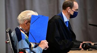 101 yaşındaki eski Nazi toplama kampı muhafızına 5 yıl hapis cezası