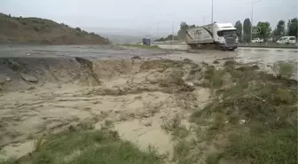 Osmancık ilçesinde şiddetli yağış etkili oldu