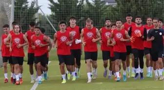 Antalyaspor yeni sezonun ilk mesaisini gençlerle yaptı