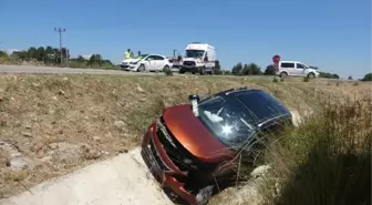 Son dakika haberleri... Çanakkale'de otomobil ile cip çarpıştı: 8 yaralı