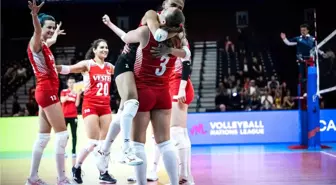 FIVB Milletler Ligi: Türkiye: 3 Hollanda: 0