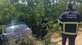 Kırklareli'nde şarampoldeki ağaçlara çarpan otomobildeki sürücü öldü, eşi ve 2 çocuğu yaralandı