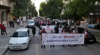 Malatya'da koruyucu aileler günlerini kutladı