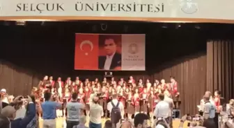 Son dakika haber! Selçuk Üniversitesi'nde 'Hekimlik Andı' Değiştirildi; Öğrenciler Orijinal Andı Okuyunca Işıklar Söndürüldü, Perde Kapatıldı