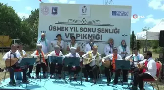 Üsküdar'da ÜSMEK mezunları düzenlenen şenlikte sertifikalarını aldı