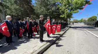 Atatürk'ün Erzurum'a gelişinin 103. yıl dönümü törenle kutlandı