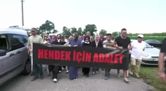 Son dakika haber: Hendek'teki Havai Fişek Fabrikası Patlamasında Hayatını Kaybeden İşçiler Anıldı: 'Katliamın Bedelini, Benim Devletimin Adaleti Vermedi'