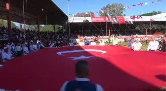 SPOR Kırkpınar Er Meydanı'nda büyük Türk bayrağı, ayakta selamlandı