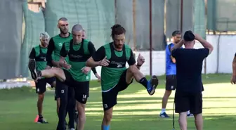 Yeni sezon hazırlıklarını sürdüren Denizlispor taktik çalıştı