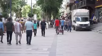 Siirtli Vatandaş: Klimayı Açamıyoruz Faturalardan Dolayı. Kışın Üstüne Bir Örtü Attık, Yaz Oldu Hala O Örtüyü Alamıyoruz