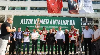 Antalya'da Kırkpınar Başpehlivanlarına Coşkulu Karşılama