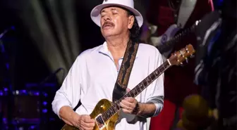 Carlos Santana: ABD'li efsane gitarcı sahnede bayıldı