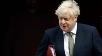 İstifa haberleriyle sarsılan İngiltere'de Boris Johnson sessizliğini bozdu: Görevime devam edeceğim