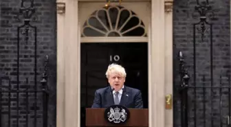 Boris Johnson'ın istifasını İngiliz basını nasıl gördü?