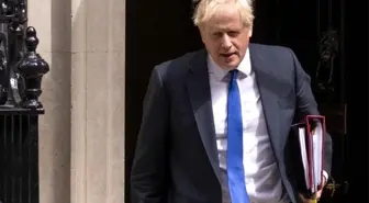İngiltere'de hükümet krizi: Başbakan Boris Johnson kendi kabinesinin 'istifa et' baskısı altında