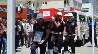 Son Dakika | Saldırıda hayatını kaybeden doktor Karakaya'yı binler uğurladı
