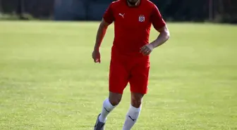 Sivasspor, Çaykur Rizespor ile anlaşan Koray Altınay'a teşekkür etti