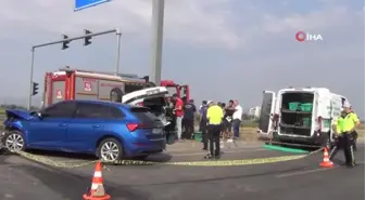 Manisa'da feci kaza: 3 ölü, 2 yaralı