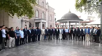 Paşa Camii'nde binlerce kişinin katılımıyla Kurban Bayramı namazı kılındı