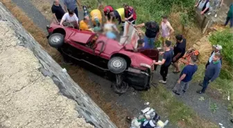 Şarampole yuvarlanan otomobildeki karı-koca can verdi! Oğlu ve gelinleri ağır yaralandı