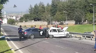 Son dakika haberleri | Aynı yöne giden otomobiller çarpıştı: 1 ölü, 7 yaralı