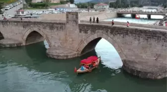 Denize kıyısı olmayan kentte kayık keyfi